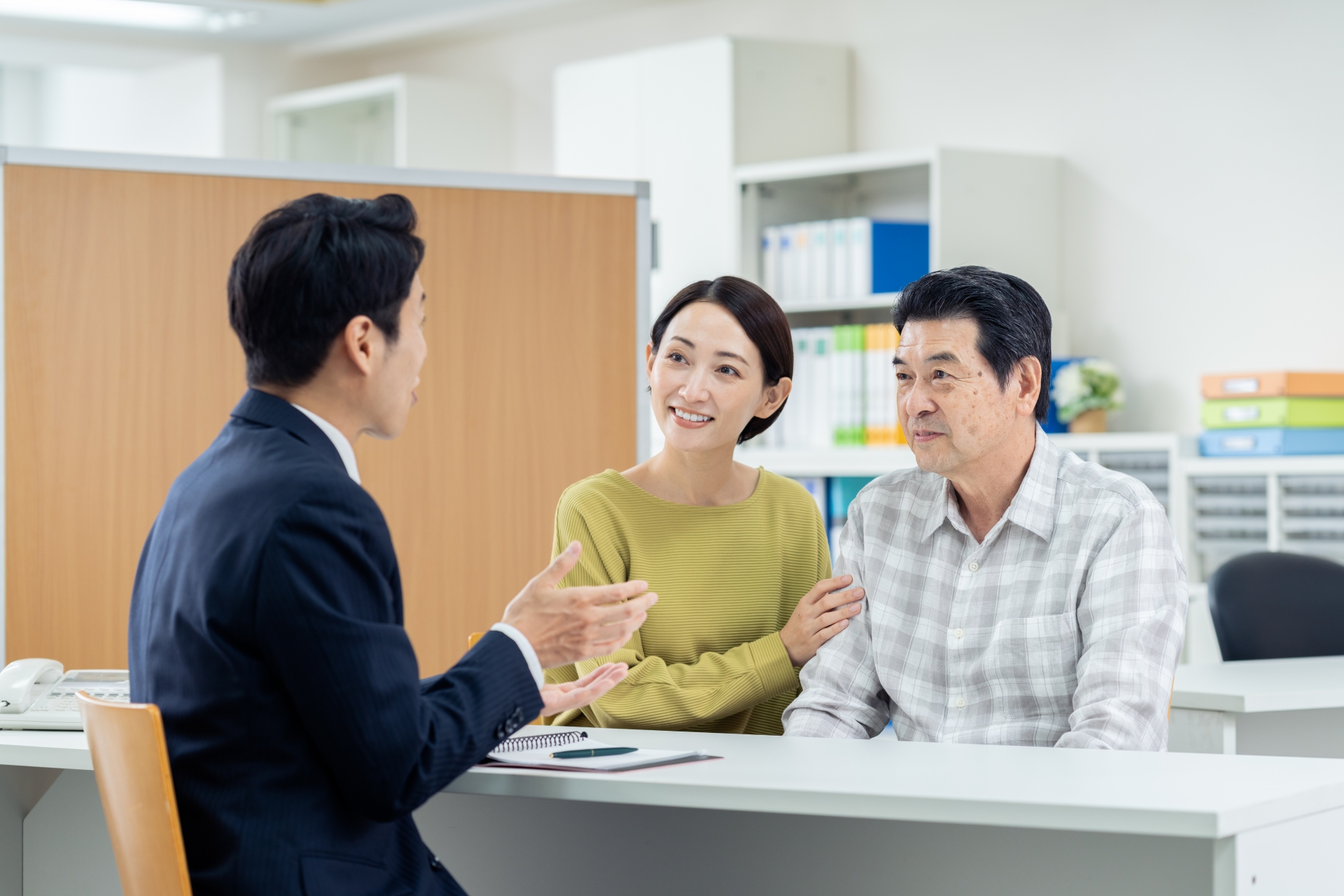 信頼できる後見人を選べます